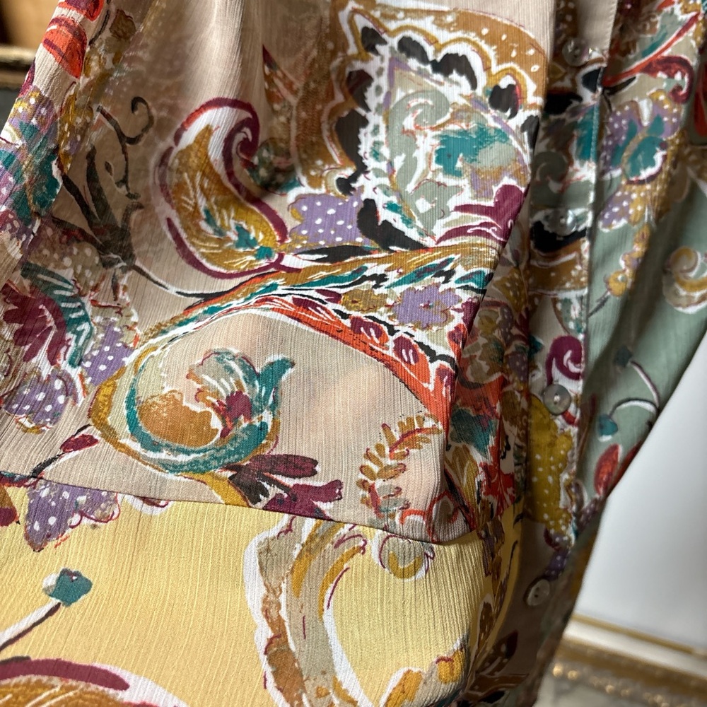 Figueroa & Flower Floral Paisley Multicolor Women's button up Blouse - Picture 2 of 5